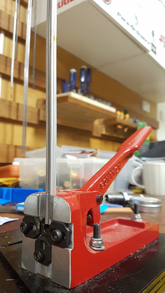 This is the best primer seating tool. Reloading Oz Gun Lobby